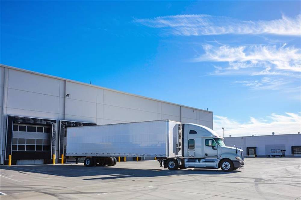 Three Big Trucking Names Work Together on EV Plant